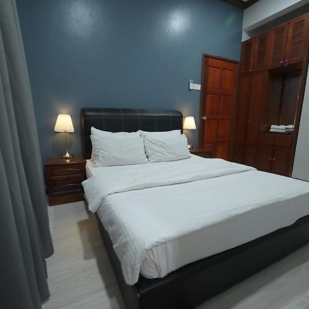 Kesedar Hotel Travel&Tours Sdn Bhd Gua Musang Exteriör bild