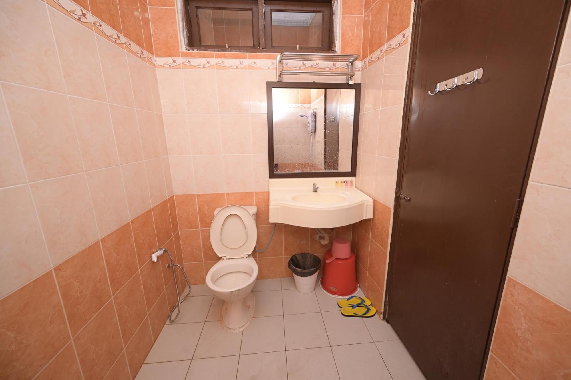 Kesedar Hotel Travel&Tours Sdn Bhd Gua Musang Exteriör bild