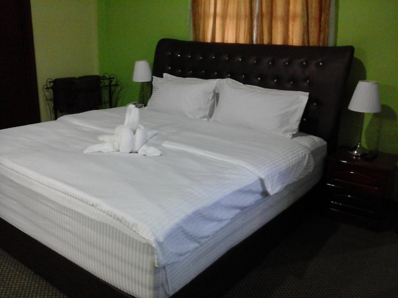 Kesedar Hotel Travel&Tours Sdn Bhd Gua Musang Exteriör bild